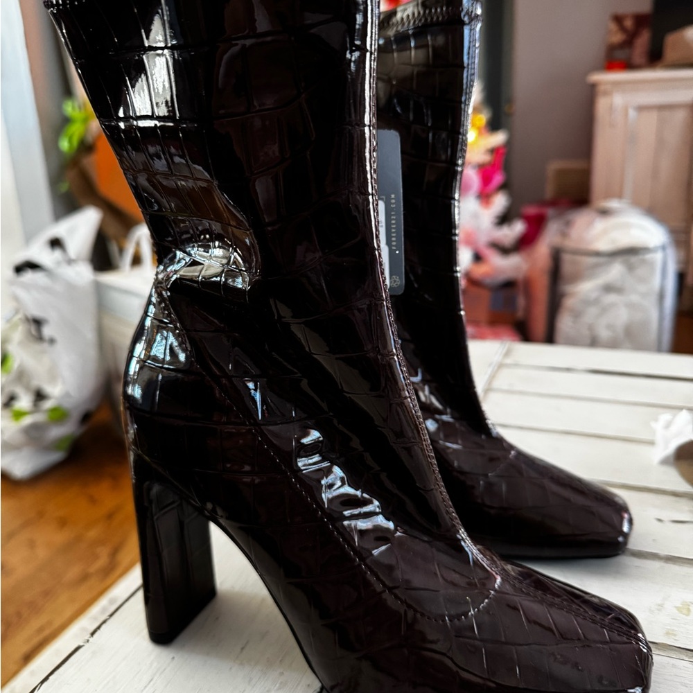 Women's Brown Croc-Embossed Boots